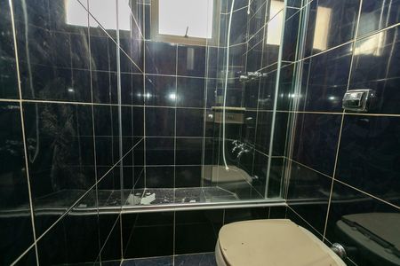 Apartamento à venda com 284m², 4 quartos e 3 vagas Apartamento à venda com 284m², 4 quartos e 3 vagasBANHEIRO SUITE COBERTURA