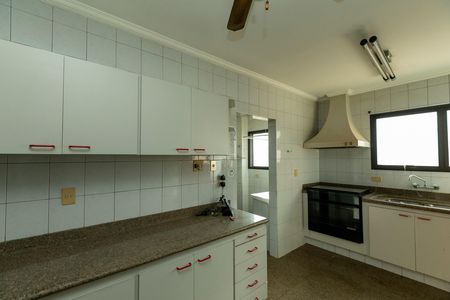 Apartamento à venda com 284m², 4 quartos e 3 vagas Apartamento à venda com 284m², 4 quartos e 3 vagasCOZINHA