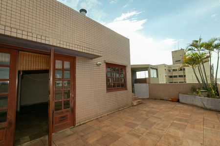 Apartamento à venda com 284m², 4 quartos e 3 vagas Apartamento à venda com 284m², 4 quartos e 3 vagasESPAÇO LASER COBERTURA