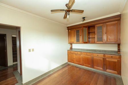 Apartamento à venda com 284m², 4 quartos e 3 vagas Apartamento à venda com 284m², 4 quartos e 3 vagasSALA DE JANTAR