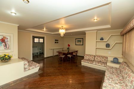 Apartamento à venda com 284m², 4 quartos e 3 vagas Apartamento à venda com 284m², 4 quartos e 3 vagasÁREA COMUM - SALÃO DE FESTAS