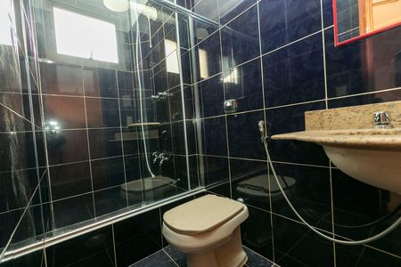 Apartamento à venda com 284m², 4 quartos e 3 vagas Apartamento à venda com 284m², 4 quartos e 3 vagasBANHEIRO SUITE COBERTURA