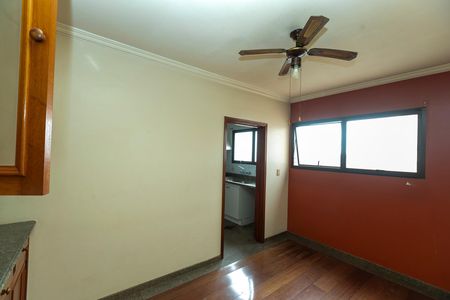Apartamento à venda com 284m², 4 quartos e 3 vagas Apartamento à venda com 284m², 4 quartos e 3 vagasSALA DE JANTAR