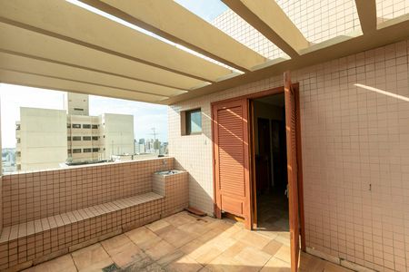 Apartamento à venda com 284m², 4 quartos e 3 vagas Apartamento à venda com 284m², 4 quartos e 3 vagasQUARTO COBERTURA SUITE
