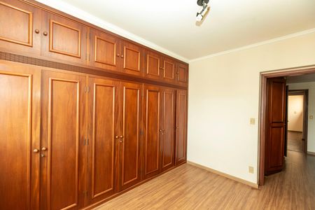 Apartamento à venda com 284m², 4 quartos e 3 vagas Apartamento à venda com 284m², 4 quartos e 3 vagasQUARTO 3