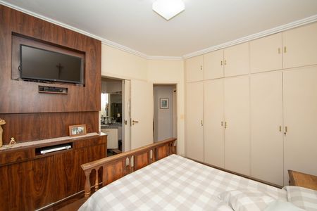 Apartamento à venda com 203m², 3 quartos e 2 vagas Apartamento à venda com 203m², 3 quartos e 2 vagasQUARTO3