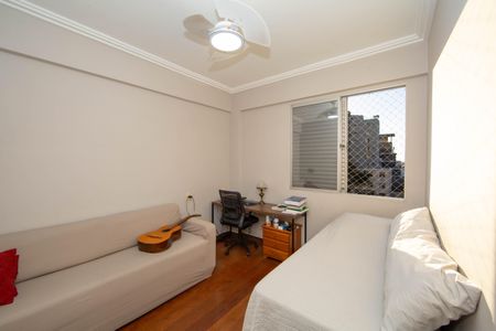 Apartamento à venda com 203m², 3 quartos e 2 vagas Apartamento à venda com 203m², 3 quartos e 2 vagasQUARTO2