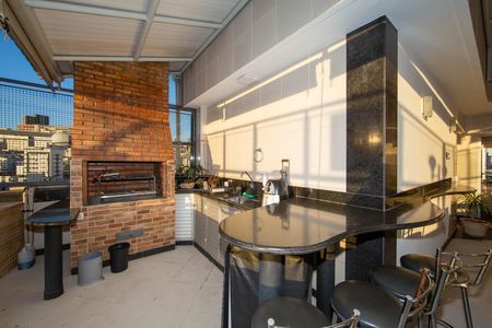 Apartamento à venda com 203m², 3 quartos e 2 vagas Apartamento à venda com 203m², 3 quartos e 2 vagasCOBERTURA