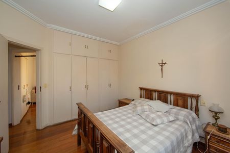 Apartamento à venda com 203m², 3 quartos e 2 vagas Apartamento à venda com 203m², 3 quartos e 2 vagasQUARTO3