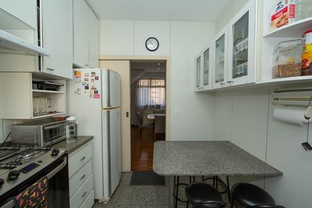 Apartamento à venda com 203m², 3 quartos e 2 vagas Apartamento à venda com 203m², 3 quartos e 2 vagasCOZINHA