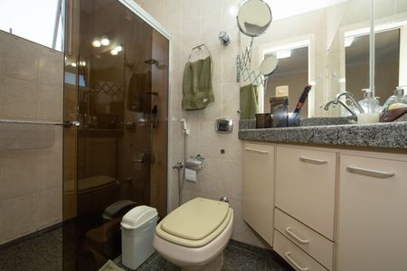 Apartamento à venda com 203m², 3 quartos e 2 vagas Apartamento à venda com 203m², 3 quartos e 2 vagasBANHEIRO2