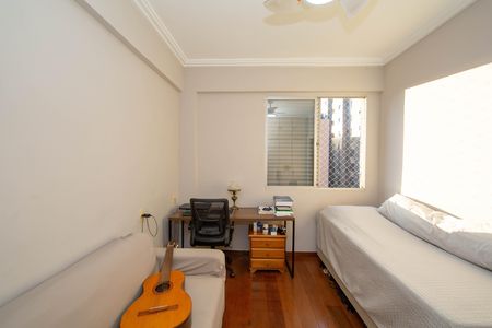 Apartamento à venda com 203m², 3 quartos e 2 vagas Apartamento à venda com 203m², 3 quartos e 2 vagasQUARTO2