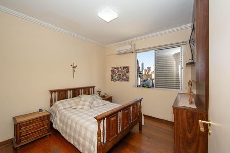 Apartamento à venda com 203m², 3 quartos e 2 vagas Apartamento à venda com 203m², 3 quartos e 2 vagasQUARTO3