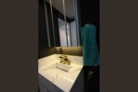 Apartamento para alugar com 70m², 2 quartos e 1 vaga Apartamento para alugar com 70m², 2 quartos e 1 vagaBanheiro
