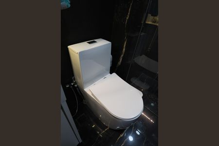 Apartamento para alugar com 70m², 2 quartos e 1 vaga Apartamento para alugar com 70m², 2 quartos e 1 vagaBanheiro