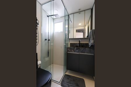 Apartamento para alugar com 70m², 2 quartos e 1 vaga Apartamento para alugar com 70m², 2 quartos e 1 vagaBanheiro da Suíte