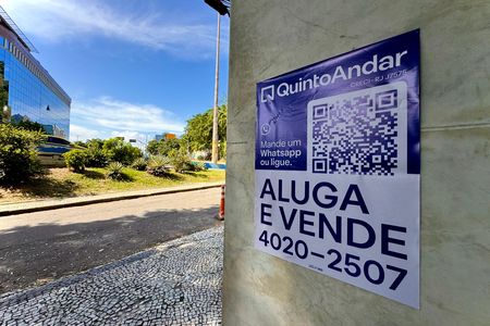 Apartamento para alugar com 107m², 2 quartos e sem vaga