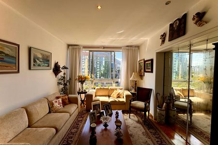 Apartamento para alugar com 107m², 2 quartos e sem vaga