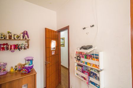 Casa à venda com 150m², 4 quartos e 2 vagasQuarto 2