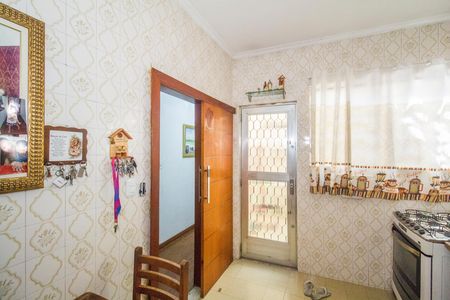 Casa à venda com 150m², 4 quartos e 2 vagasCozinha e Área de Serviço