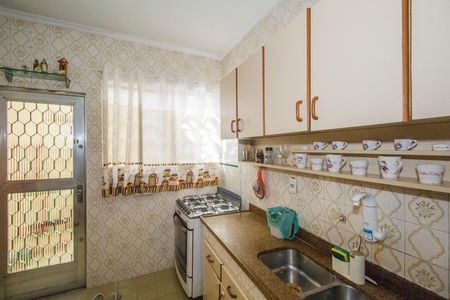 Casa à venda com 150m², 4 quartos e 2 vagasCozinha e Área de Serviço