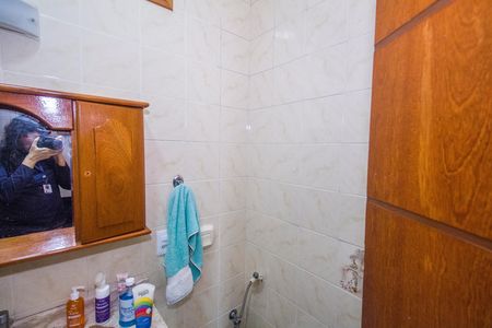 Casa à venda com 150m², 4 quartos e 2 vagasBanheiro da Suíte