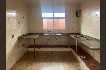 Casa à venda com 704m², 5 quartos e 7 vagas Casa à venda com 704m², 5 quartos e 7 vagasFoto 21