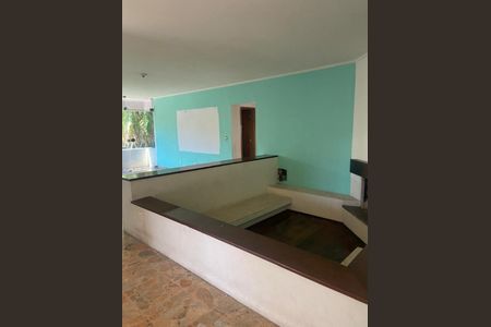 Casa à venda com 704m², 5 quartos e 7 vagas Casa à venda com 704m², 5 quartos e 7 vagasFoto 07