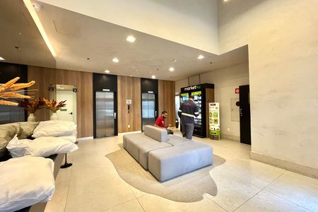 Studio para alugar com 21m², 1 quarto e sem vaga Studio para alugar com 21m², 1 quarto e sem vagaHall social