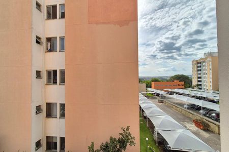 Apartamento à venda com 57m², 2 quartos e 1 vaga Apartamento à venda com 57m², 2 quartos e 1 vagaVista da Área de Serviço