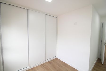 Quarto 2 de apartamento para alugar com 2 quartos, 54m² em Jardim São Paulo, São Paulo