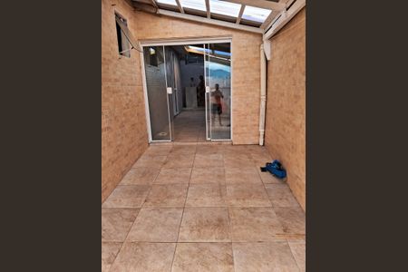 Casa para alugar com 80m², 2 quartos e 1 vagaÁrea de Serviço