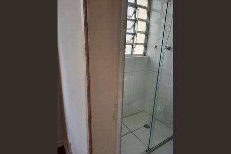 Apartamento à venda com 75m², 2 quartos e 1 vaga Apartamento à venda com 75m², 2 quartos e 1 vagaBanheiro