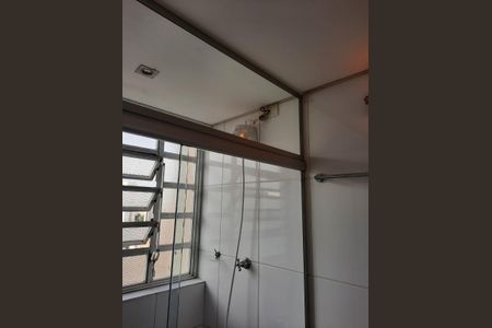 Apartamento à venda com 75m², 2 quartos e 1 vaga Apartamento à venda com 75m², 2 quartos e 1 vagaBanheiro