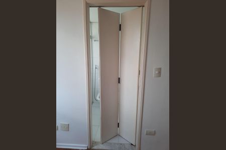 Apartamento à venda com 75m², 2 quartos e 1 vaga Apartamento à venda com 75m², 2 quartos e 1 vagaBanheiro