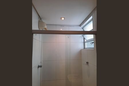 Apartamento à venda com 75m², 2 quartos e 1 vaga Apartamento à venda com 75m², 2 quartos e 1 vagaBanheiro