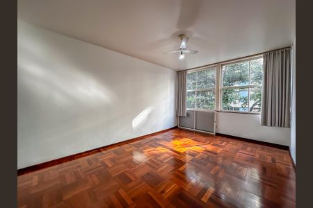 Apartamento para alugar com 348m², 5 quartos e 1 vaga