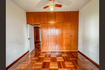 Apartamento para alugar com 348m², 5 quartos e 1 vaga