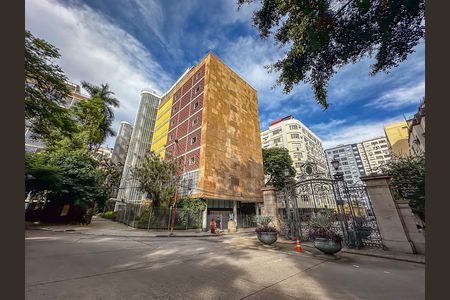 Apartamento para alugar com 348m², 5 quartos e 1 vaga
