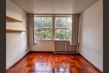 Apartamento para alugar com 348m², 5 quartos e 1 vaga