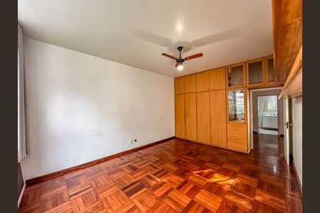Apartamento para alugar com 348m², 5 quartos e 1 vaga