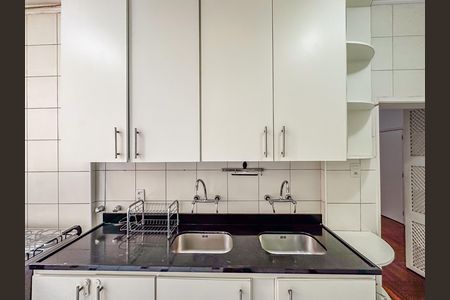 Apartamento para alugar com 348m², 5 quartos e 1 vaga