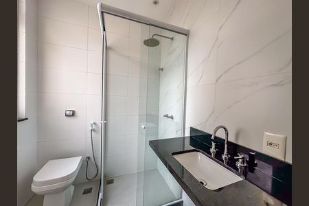 Apartamento para alugar com 348m², 5 quartos e 1 vaga