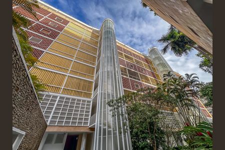Apartamento para alugar com 348m², 5 quartos e 1 vaga