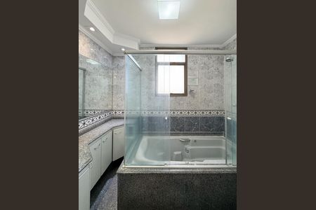 Apartamento à venda com 230m², 3 quartos e 3 vagas Apartamento à venda com 230m², 3 quartos e 3 vagasBanheiro - Suíte 3