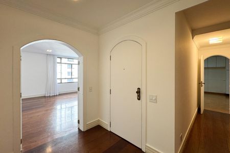 Apartamento à venda com 230m², 3 quartos e 3 vagas Apartamento à venda com 230m², 3 quartos e 3 vagasHall