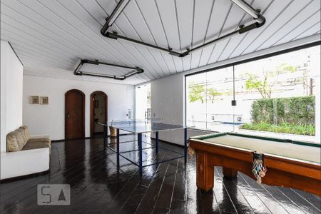 Apartamento à venda com 230m², 3 quartos e 3 vagas Apartamento à venda com 230m², 3 quartos e 3 vagasÁrea comum- Salão de jogos