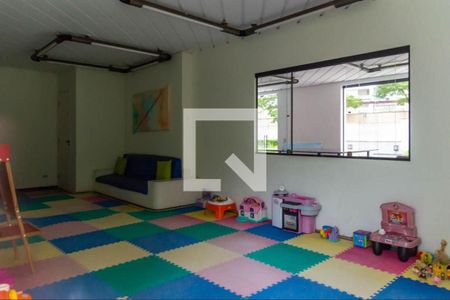 Apartamento à venda com 230m², 3 quartos e 3 vagas Apartamento à venda com 230m², 3 quartos e 3 vagasÁrea comum - Brinquedoteca