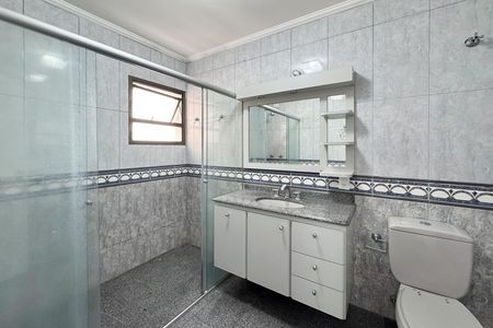 Apartamento à venda com 230m², 3 quartos e 3 vagas Apartamento à venda com 230m², 3 quartos e 3 vagasBanheiro - Suíte 1