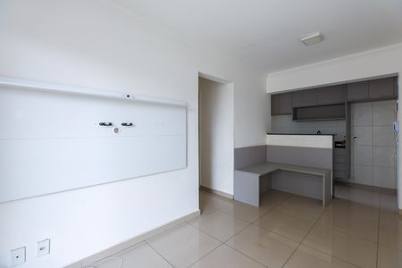 Apartamento à venda com 61m², 3 quartos e 1 vaga Apartamento à venda com 61m², 3 quartos e 1 vagaSala